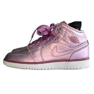 Girls Nike Air Jordan 1 Mid SE GS AV5174-640 Leather Athletic Shoes Size 5 Pink